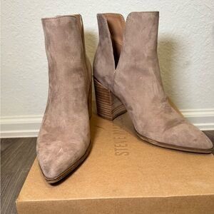 Steve Madden Kaylah Taupe Suede Heeled Boots